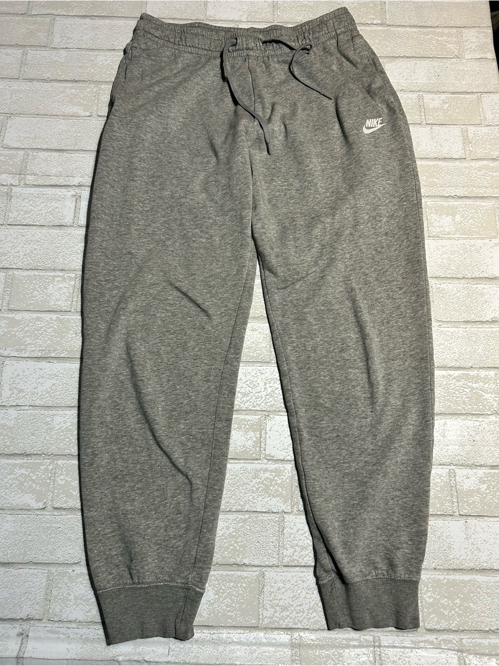 Nike Womanβs Grey Fleece Jogger Pants Active Wear Size Medium